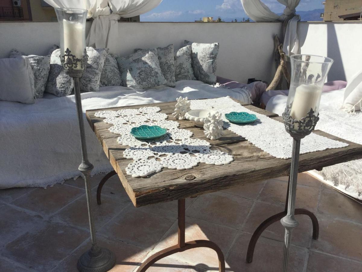 Il Giardino D'Ulisse Bed & Breakfast Reggio di Calabria Dış mekan fotoğraf